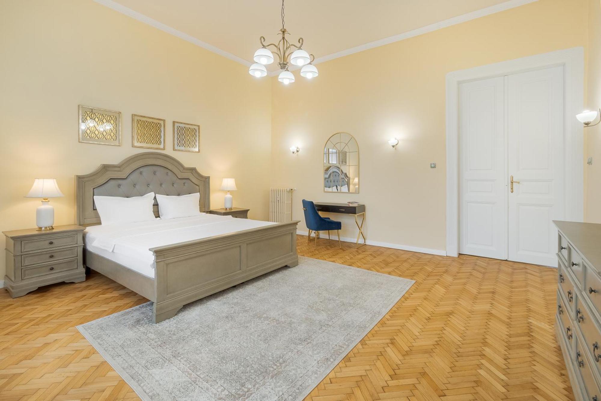Royal Experience At Stern Palace Oradea Exteriér fotografie